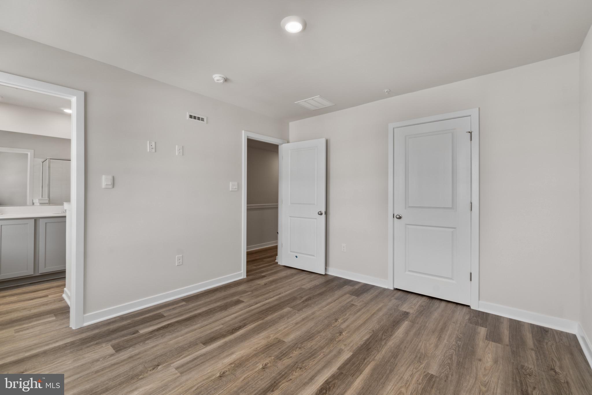 SPRING HILLS - Residential
