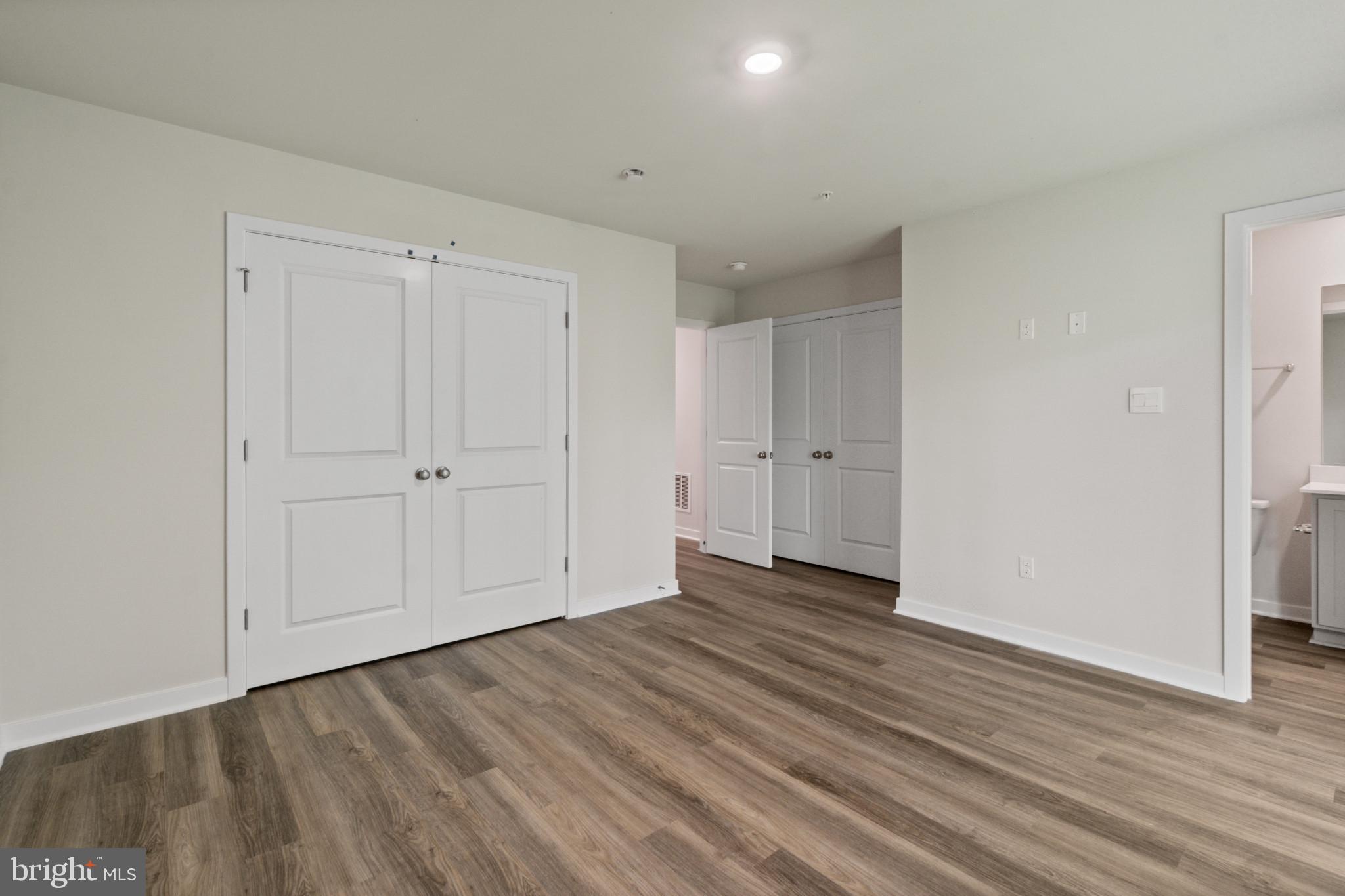 SPRING HILLS - Residential