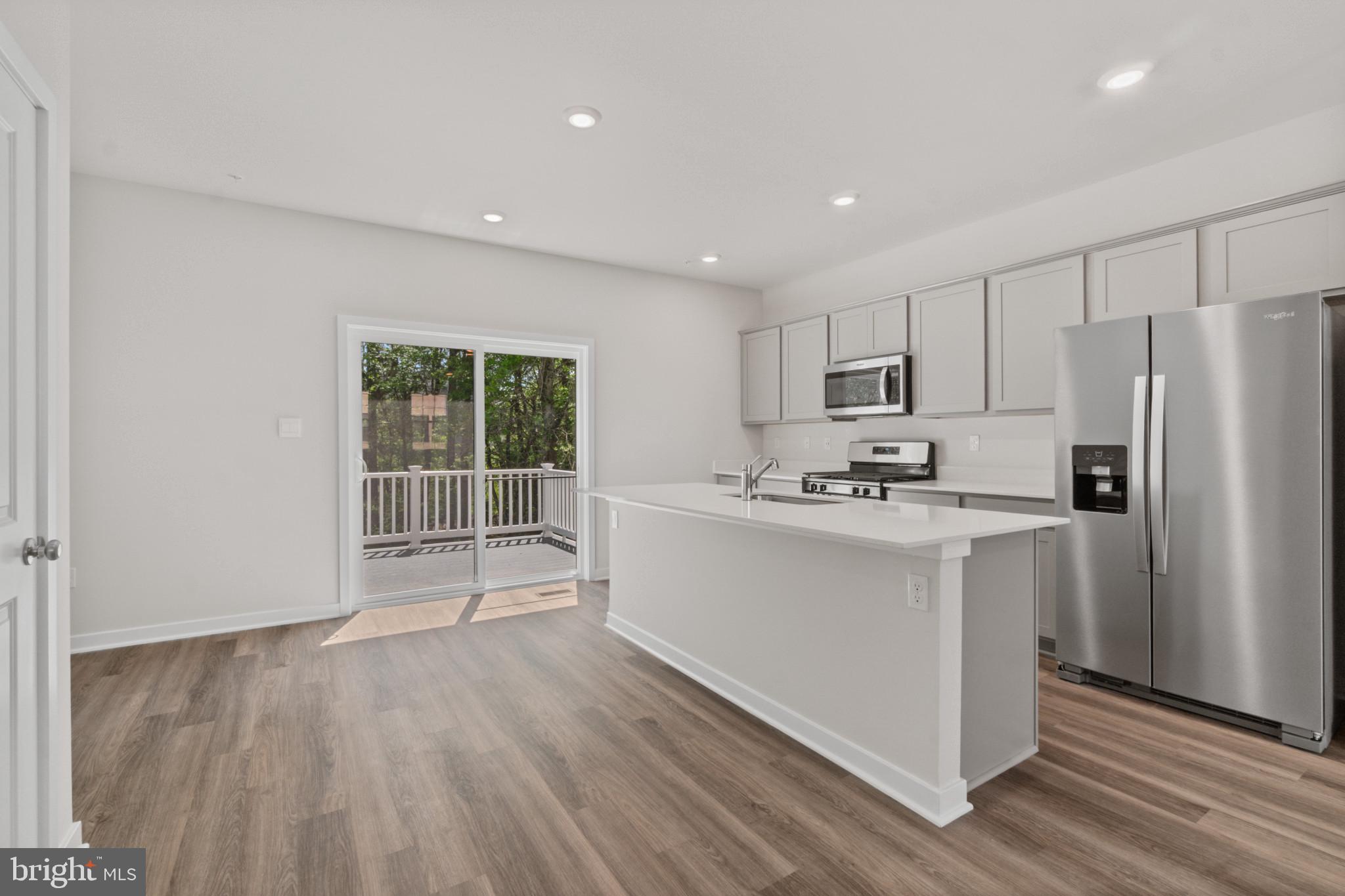 SPRING HILLS - Residential
