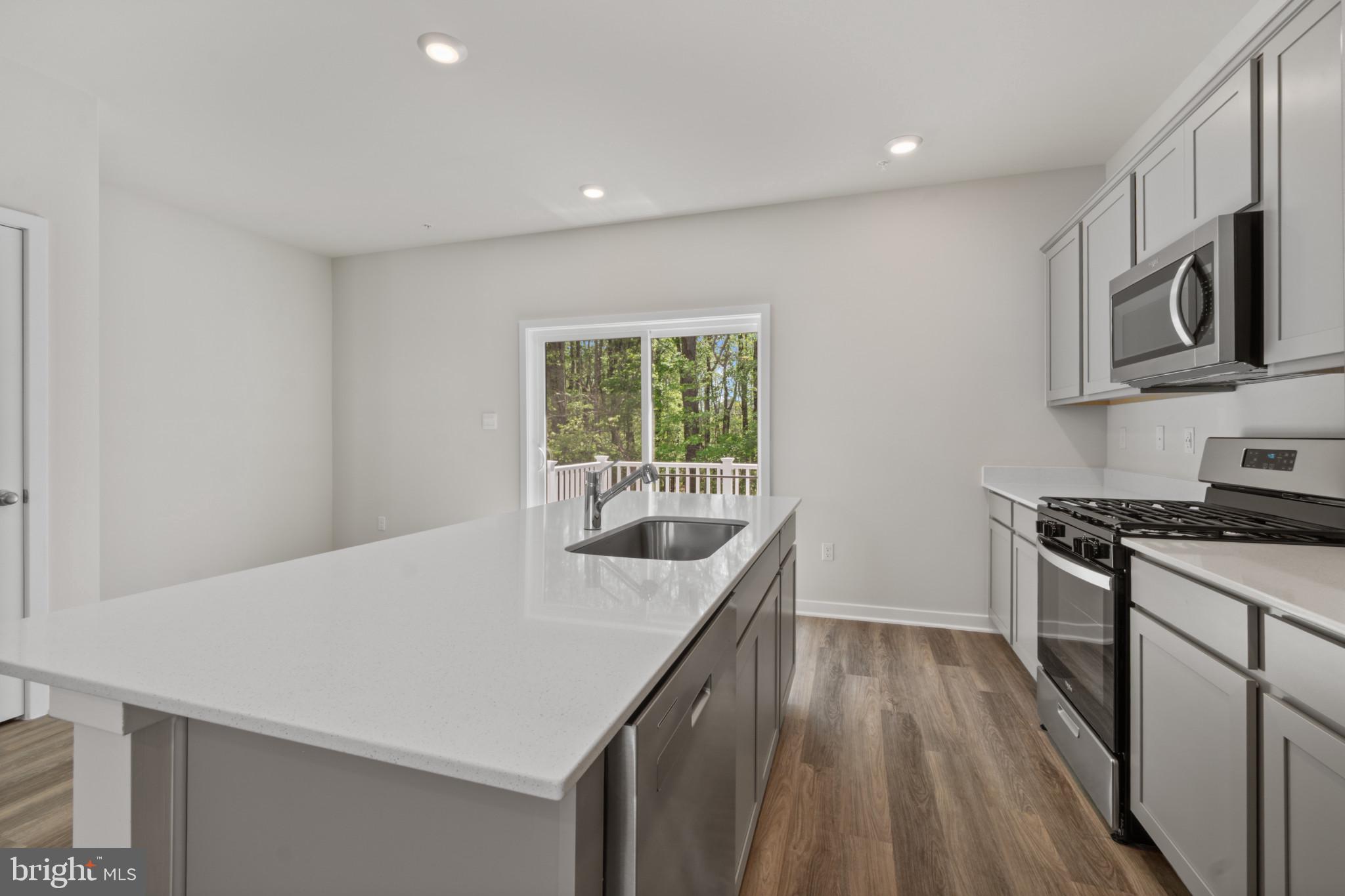 SPRING HILLS - Residential