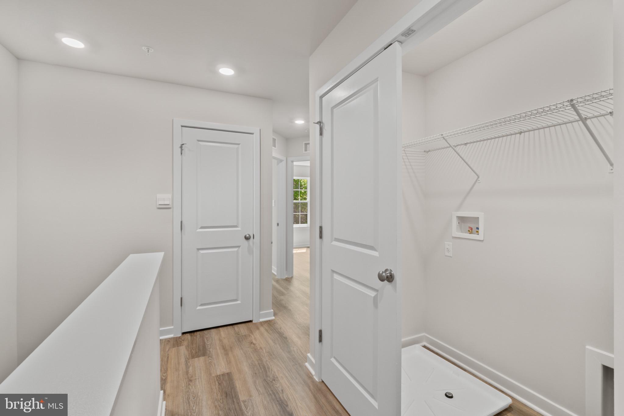SPRING HILLS - Residential
