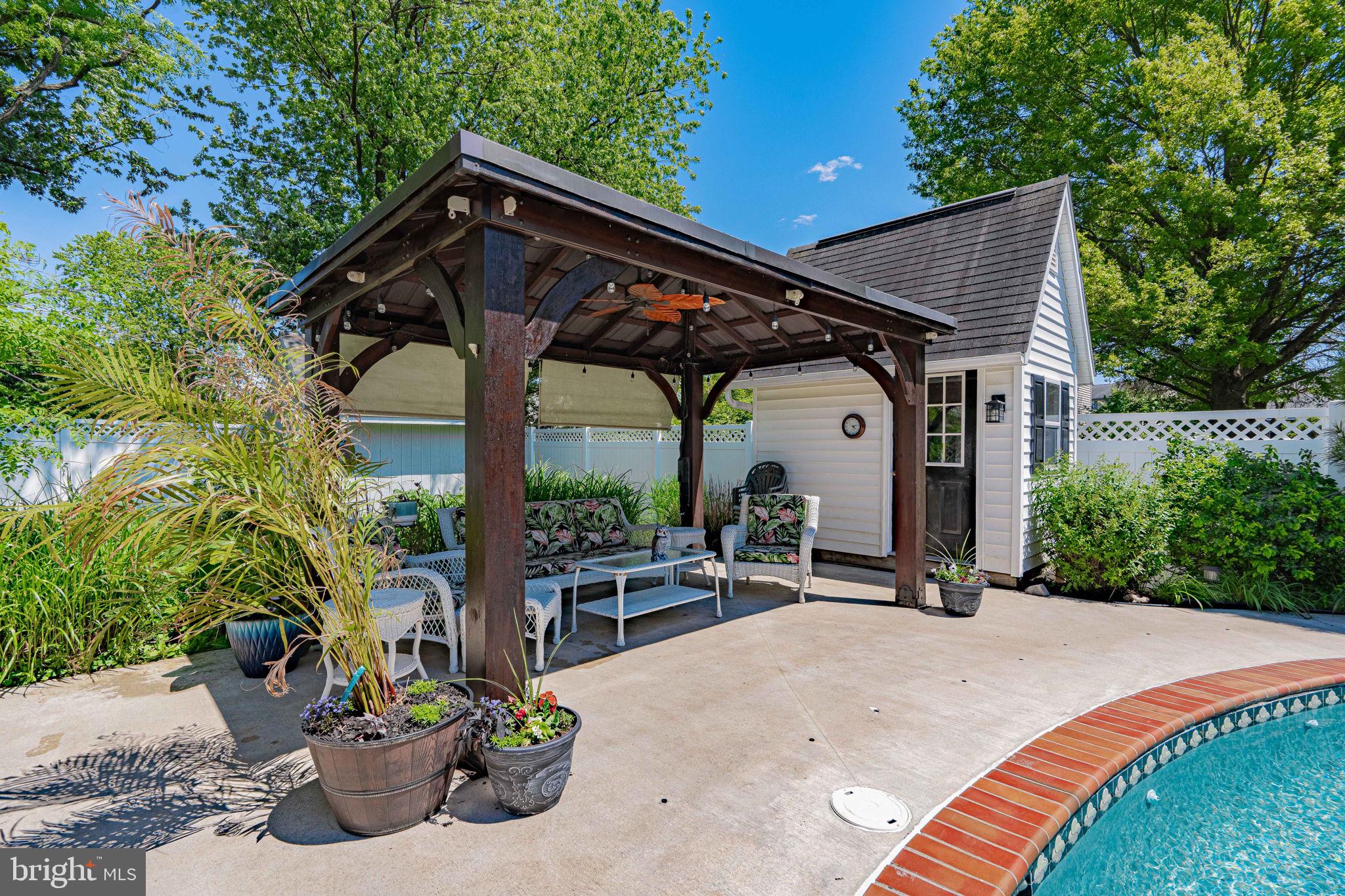 LEESPORT GARDENS - Residential