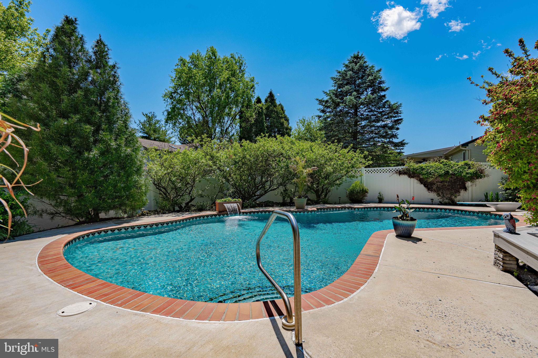 LEESPORT GARDENS - Residential