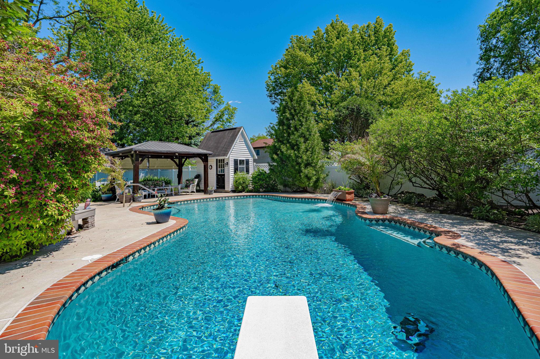 LEESPORT GARDENS - Residential