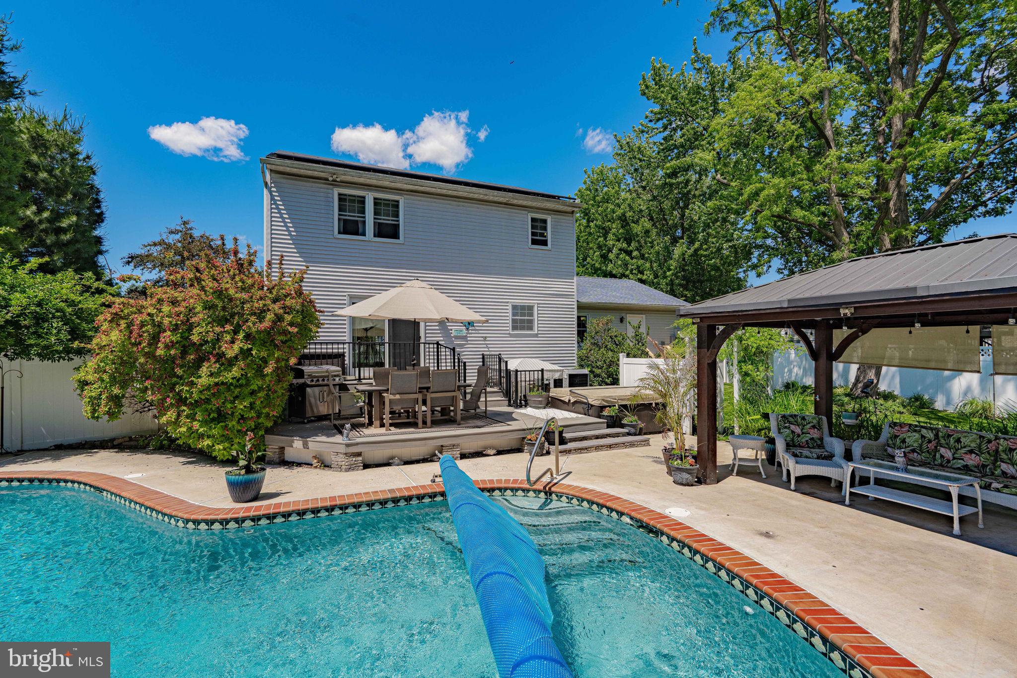 LEESPORT GARDENS - Residential