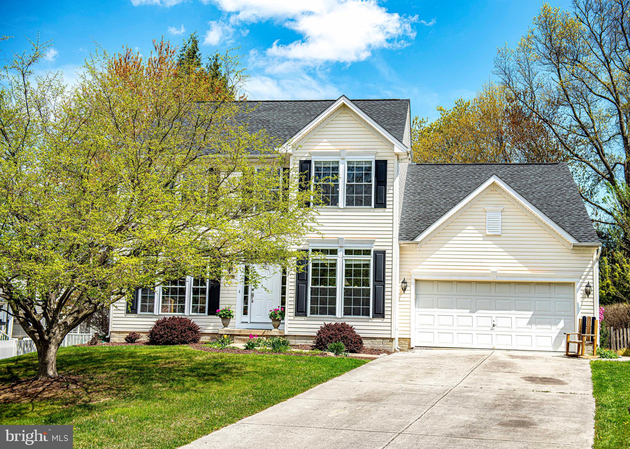 TUCHAHOE FARMS - Residential