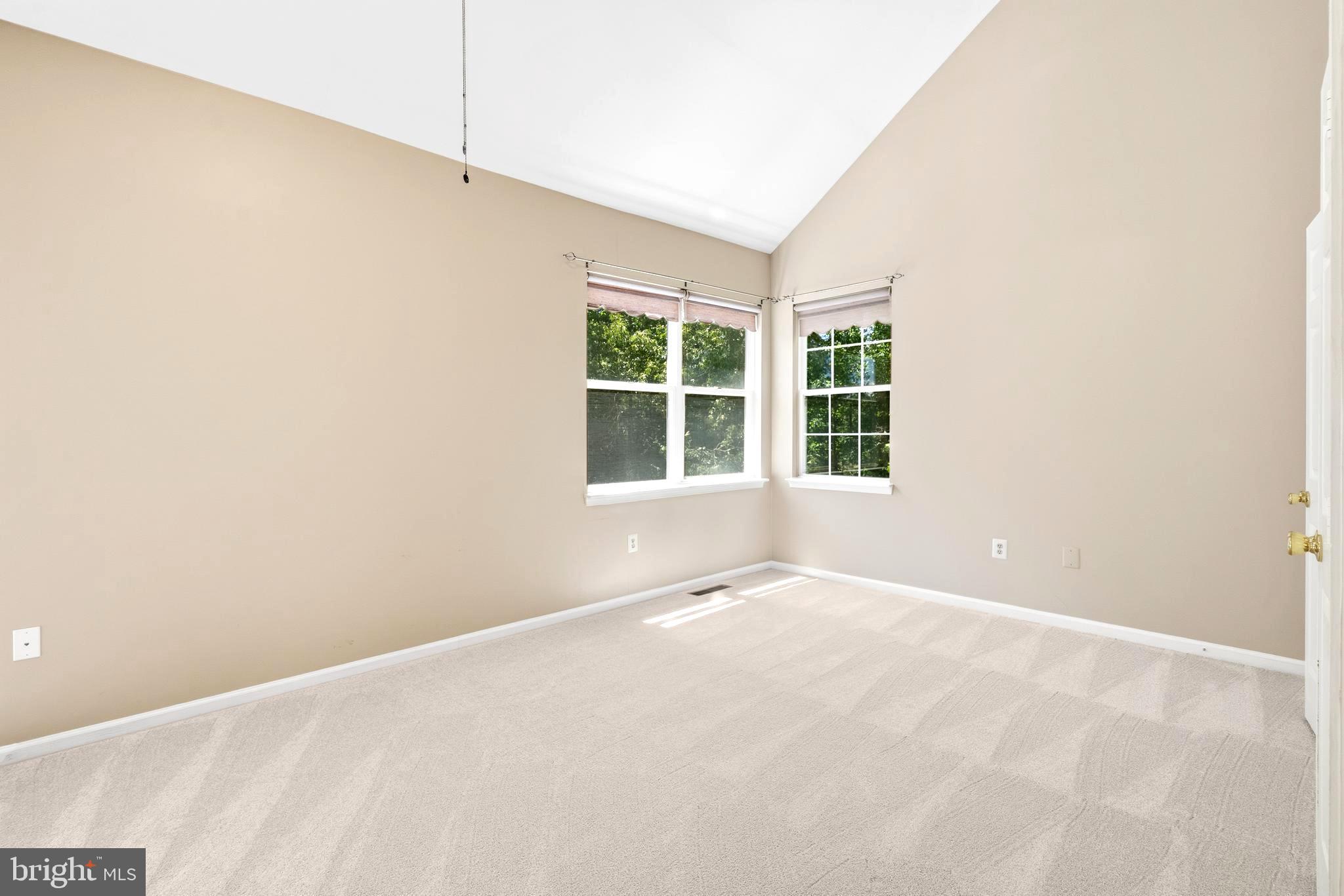 NORTHRIDGE - Residential