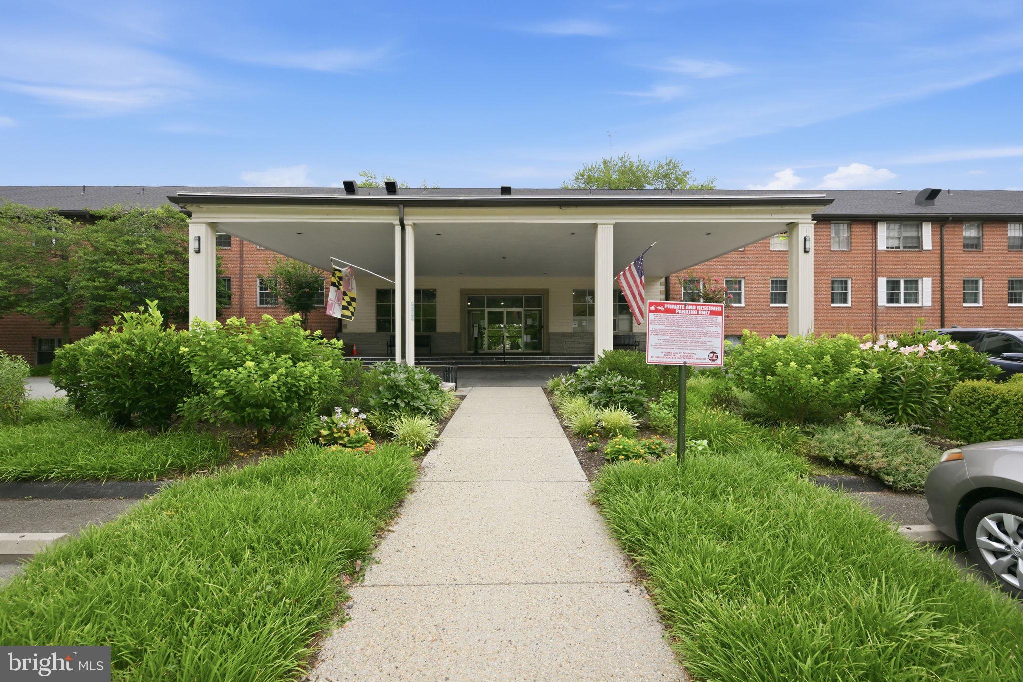 KENWOOD PLACE - Residential