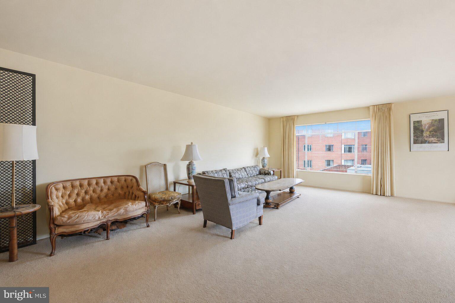 KENWOOD PLACE - Residential