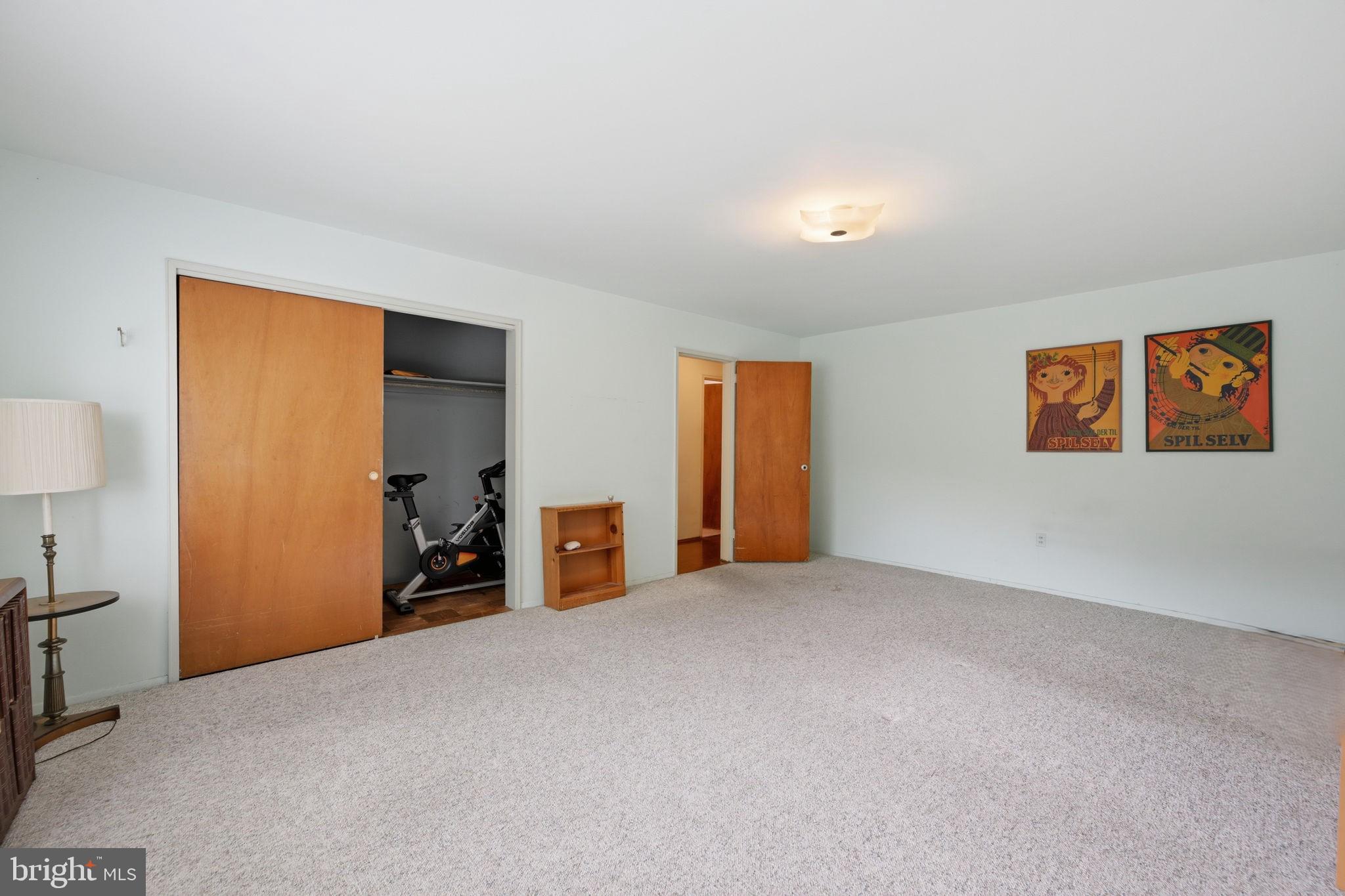 KENWOOD PLACE - Residential
