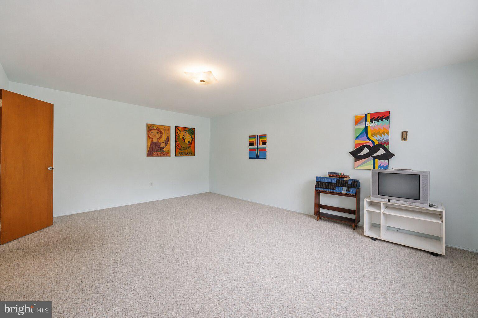 KENWOOD PLACE - Residential
