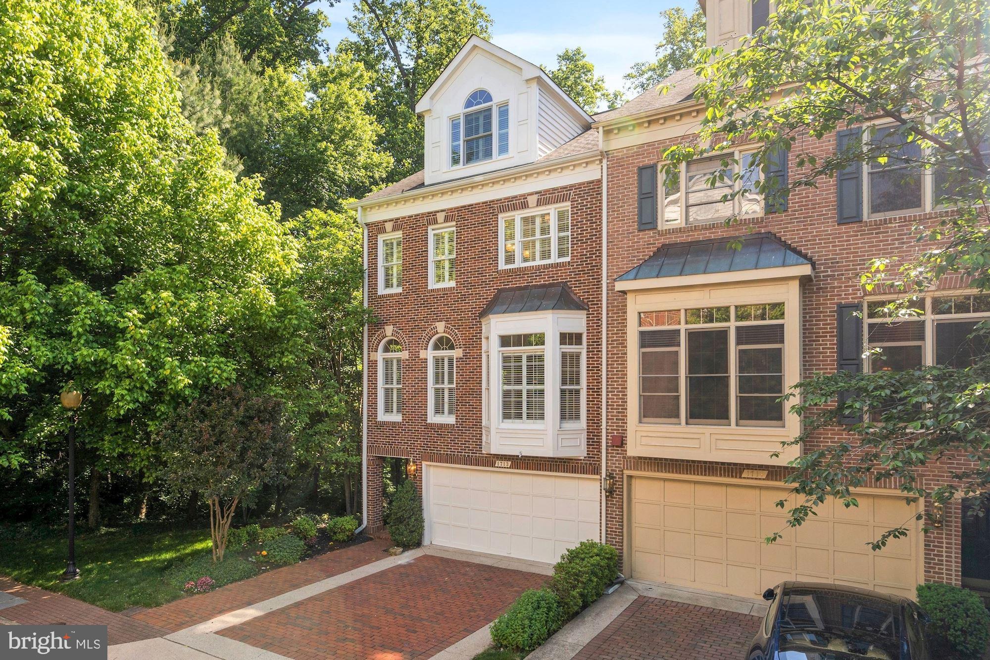 JUST LISTED! OPEN SUNDAY (5/23) 1-3PM! Big Bright End-Unit in sought-after Palisades Park with Best Seasonal River & Key Bridge Views! Great Rosslyn location just moments to Metro, Clarendon,  Georgetown, and more. Approximately 3,000 SF of finished living space includes Three Bedrooms, 2 Full + 2 Half Bathrooms, 2 Fireplaces, stainless steel and granite kitchen, living room with 12'4" ceiling and large rear deck. Master Suite has 18-ft cathedral ceiling, fireplace, two Juliet balconies, Master Bath with dual vanities, Jacuzzi and separate shower.  Lower Level offers rare 10'6" ceiling height, fireplace, wet bar, and walk-out to covered rear deck.  Entire house features built-in audio speakers, Brand new carpet, refinished wood floors, and freshly painted interior. 2-Car Garage + 2-Car Driveway!