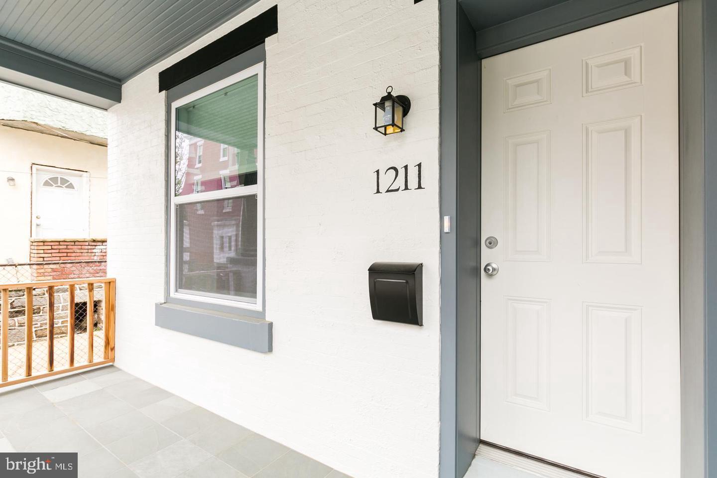 SQUIRREL HILL - Residential