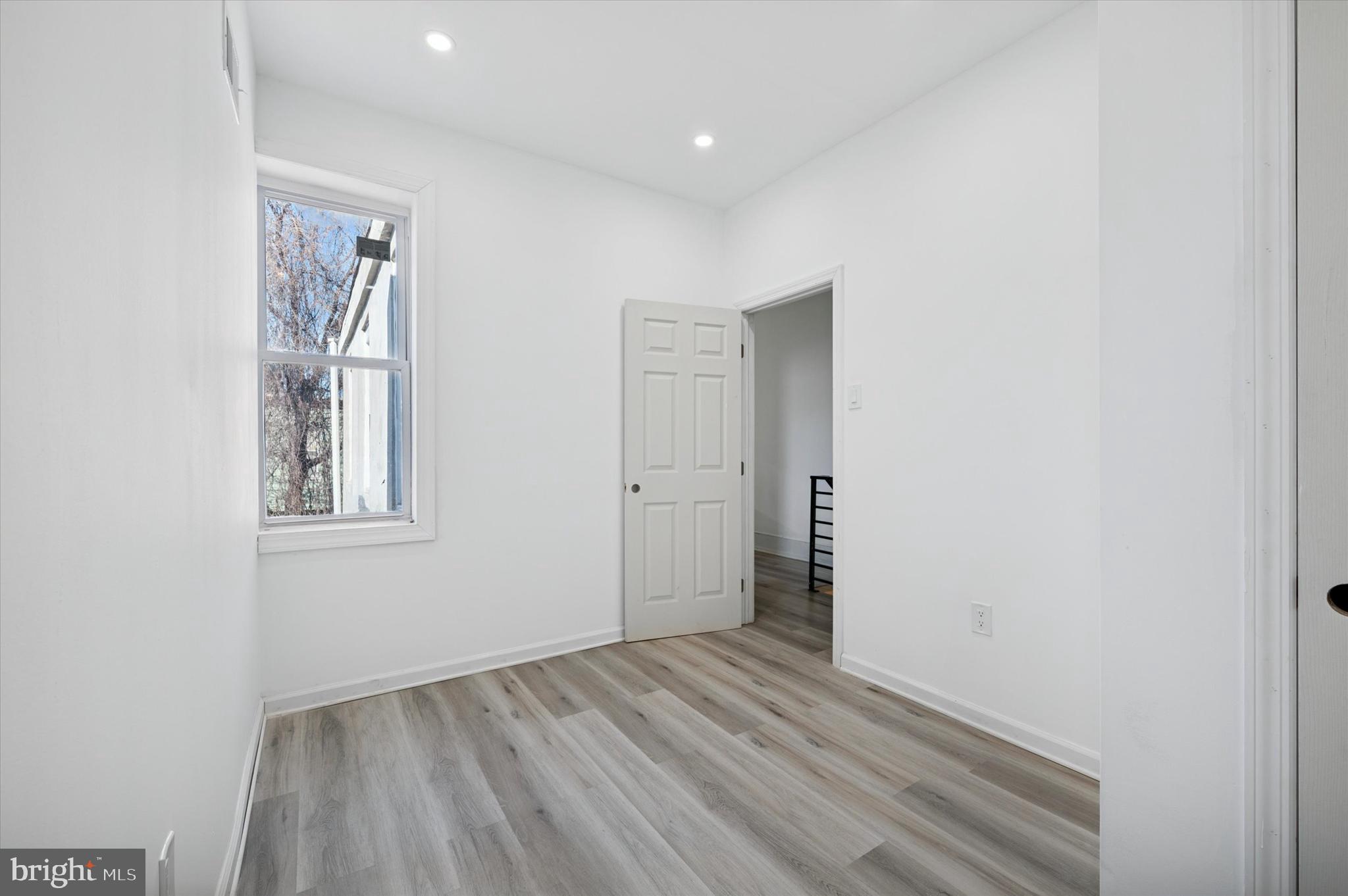 PHILADELPHIA - Residential