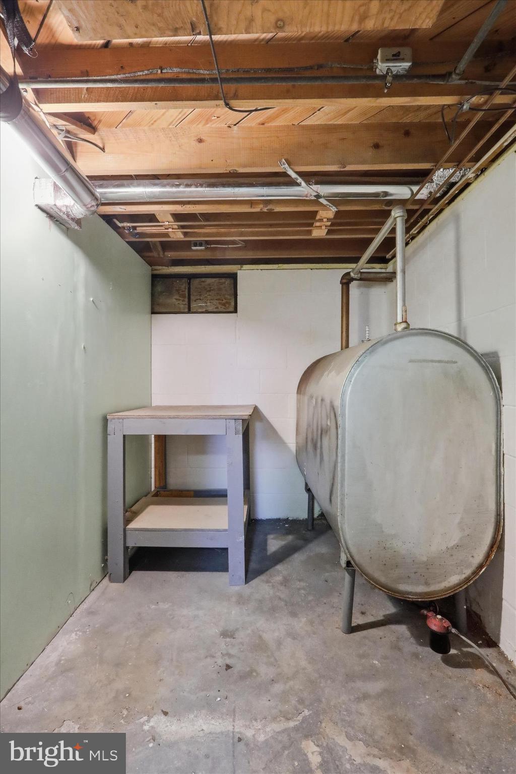 HALFWAY - Residential
