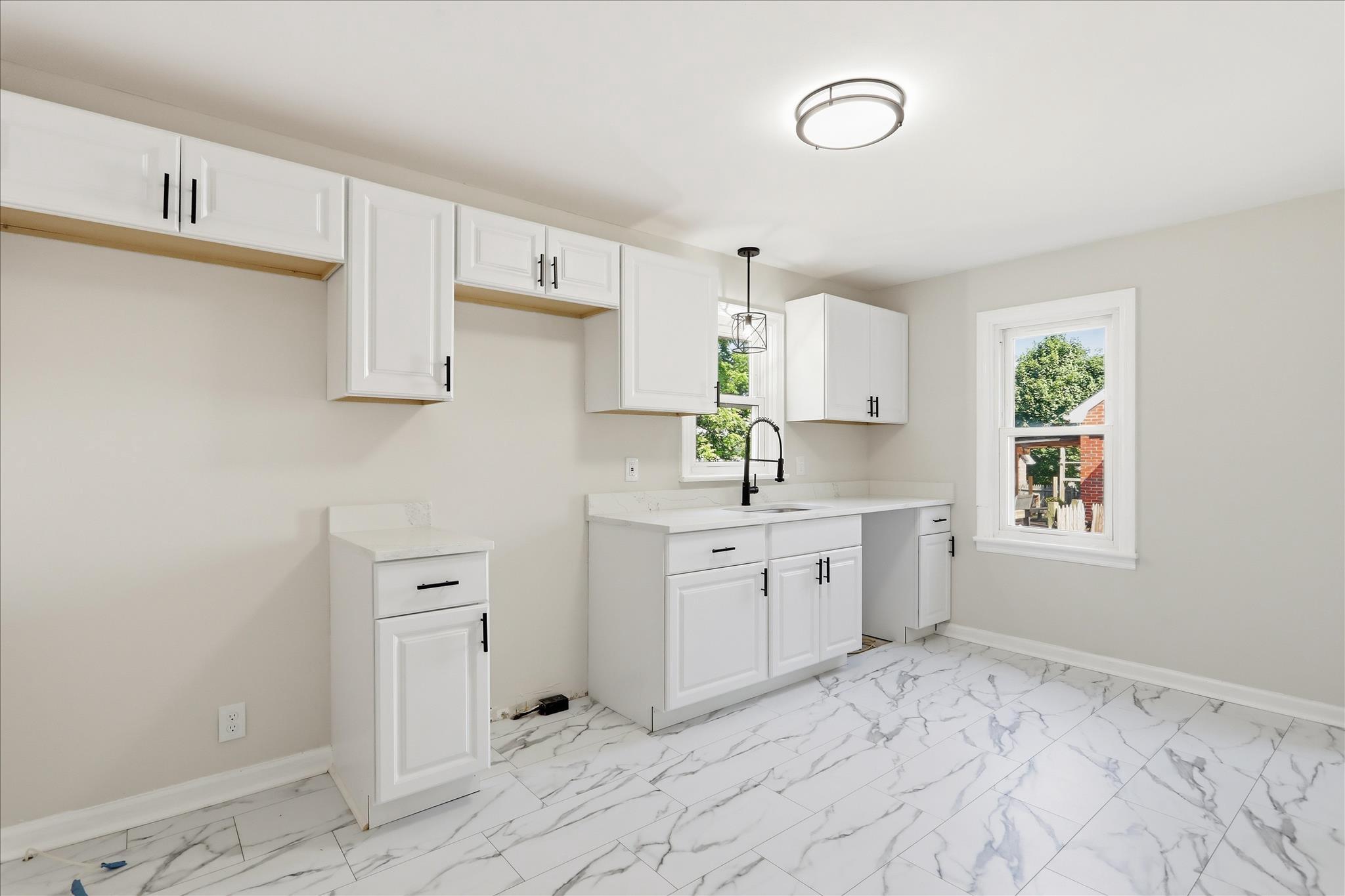 HALFWAY - Residential