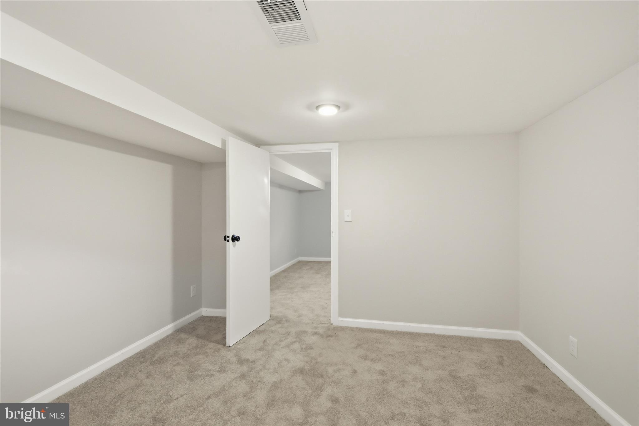HALFWAY - Residential