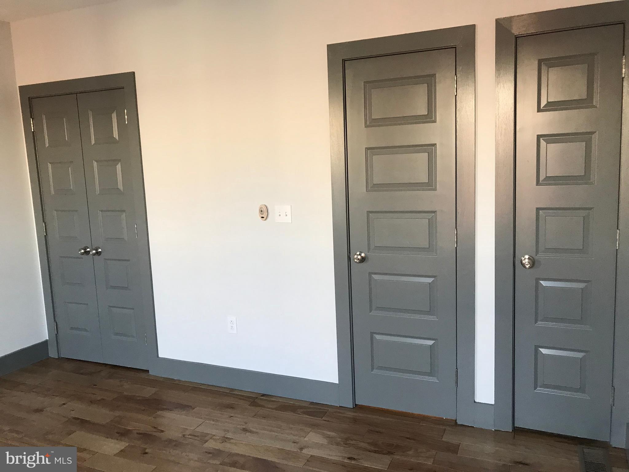 POINT BREEZE - Residential