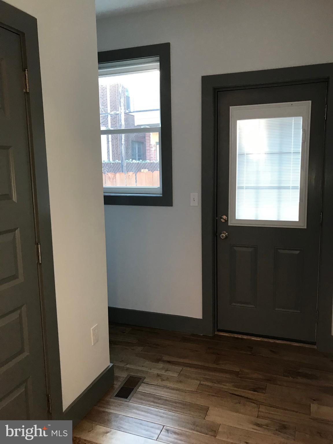 POINT BREEZE - Residential