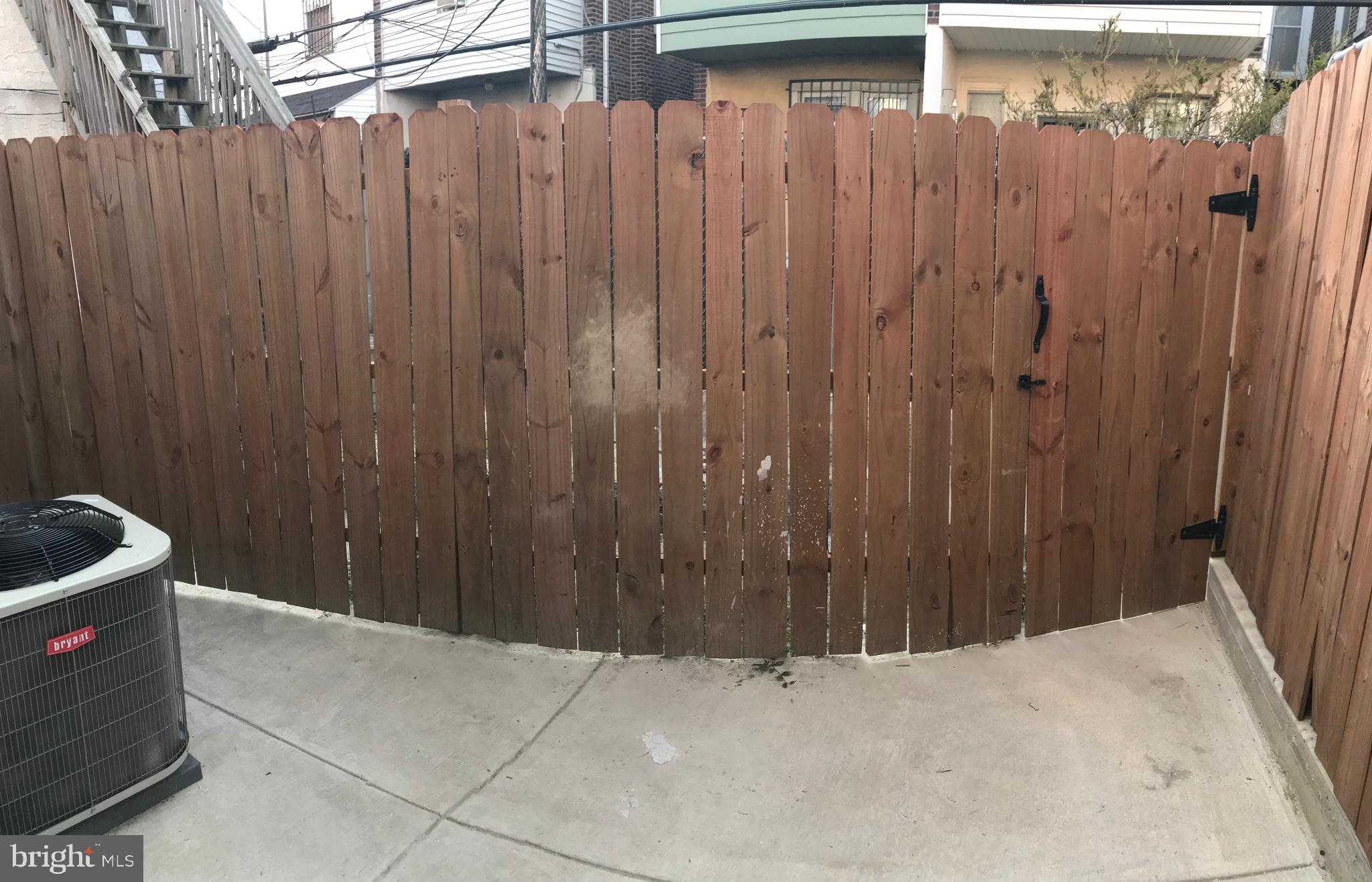 POINT BREEZE - Residential