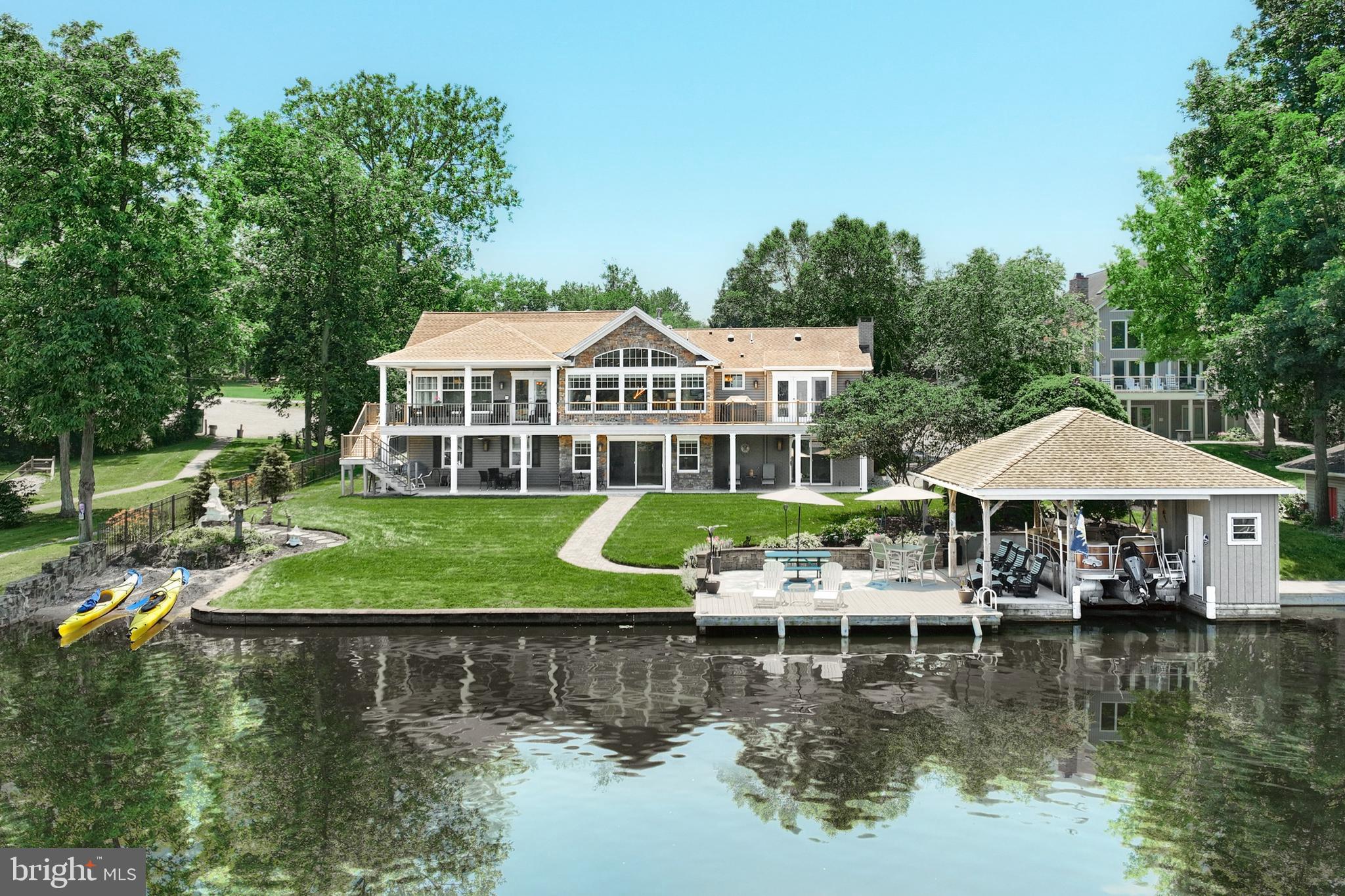 LAKE MEADE - Residential
