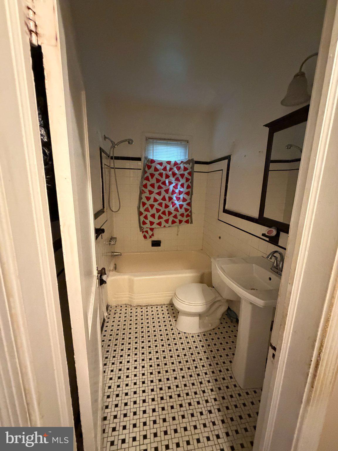 ROGERS HEIGHTS - Residential