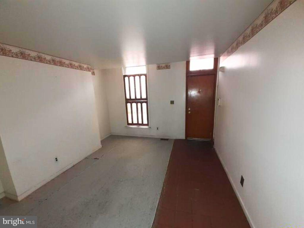 SANDTOWN-WINCHESTER - Residential