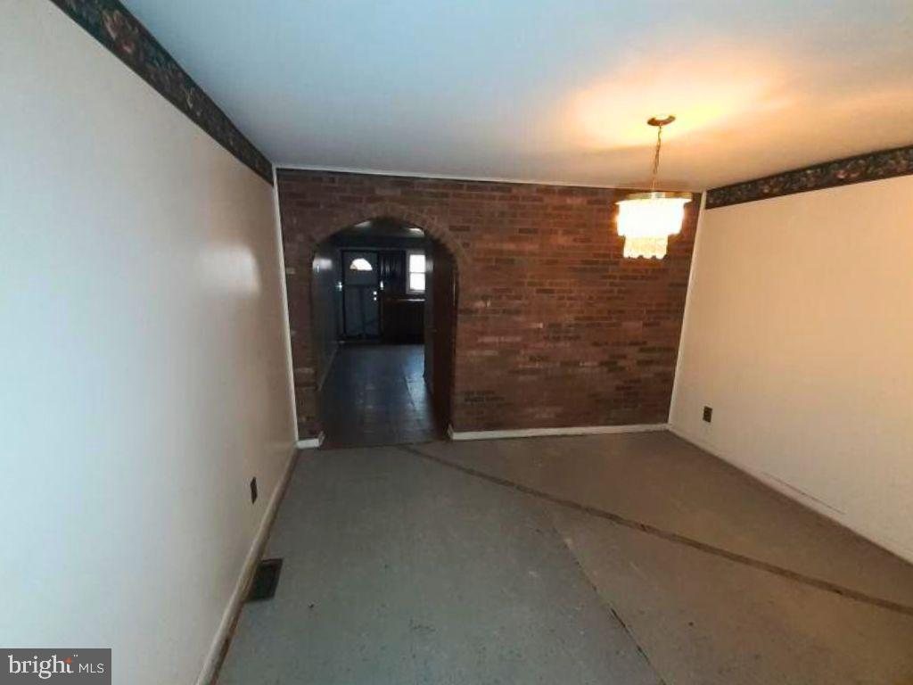 SANDTOWN-WINCHESTER - Residential