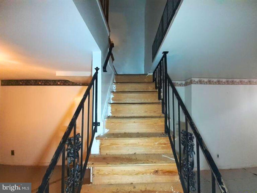 SANDTOWN-WINCHESTER - Residential