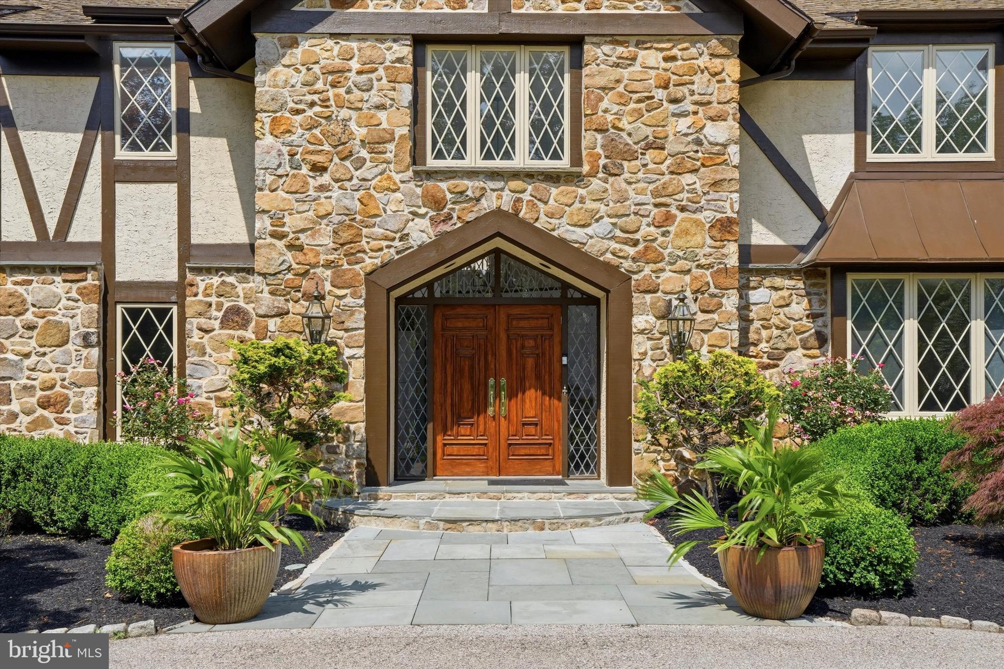 BRYN MAWR - Residential