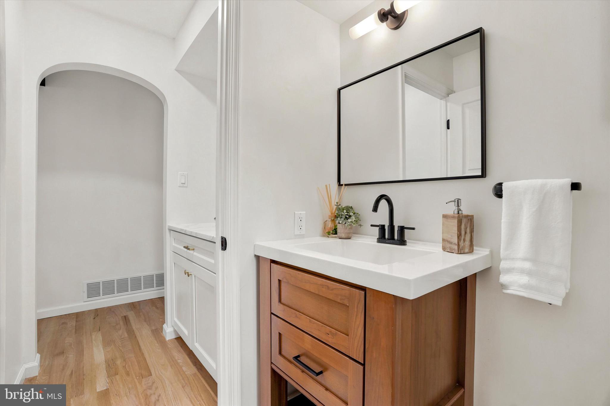BRYN MAWR - Residential
