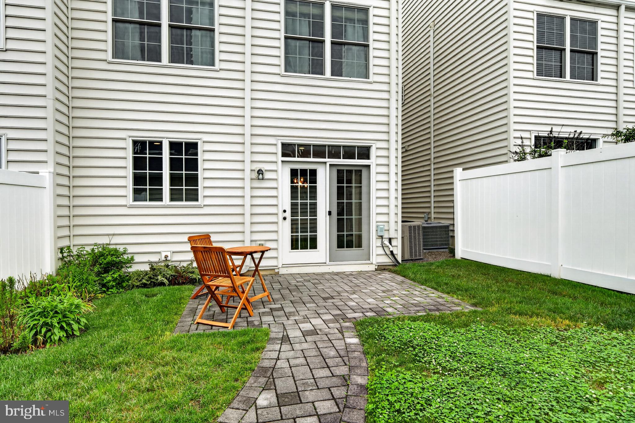 MAGNOLIA PLACE - Residential