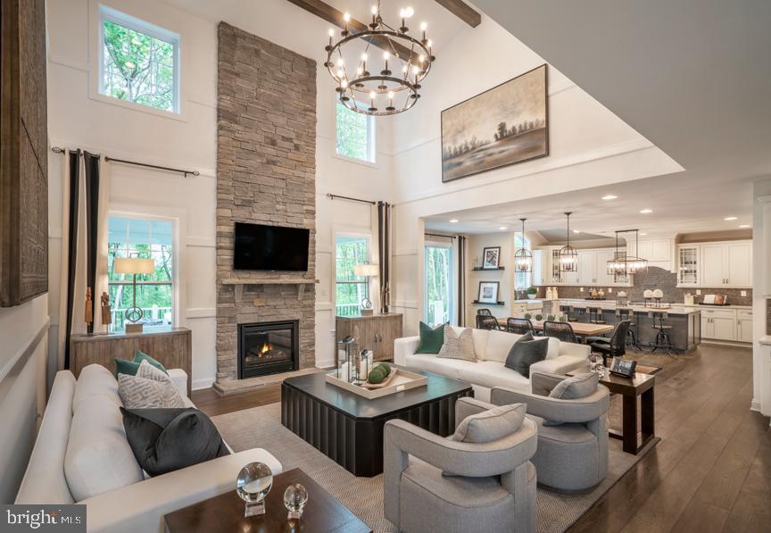 STRAWBERRY HILLS - Residential