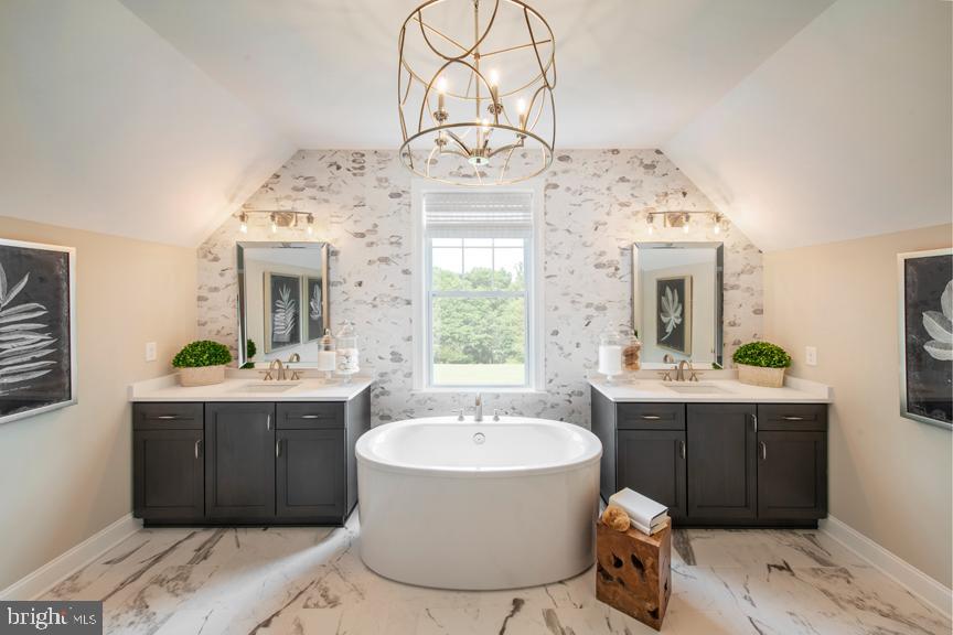 STRAWBERRY HILLS - Residential