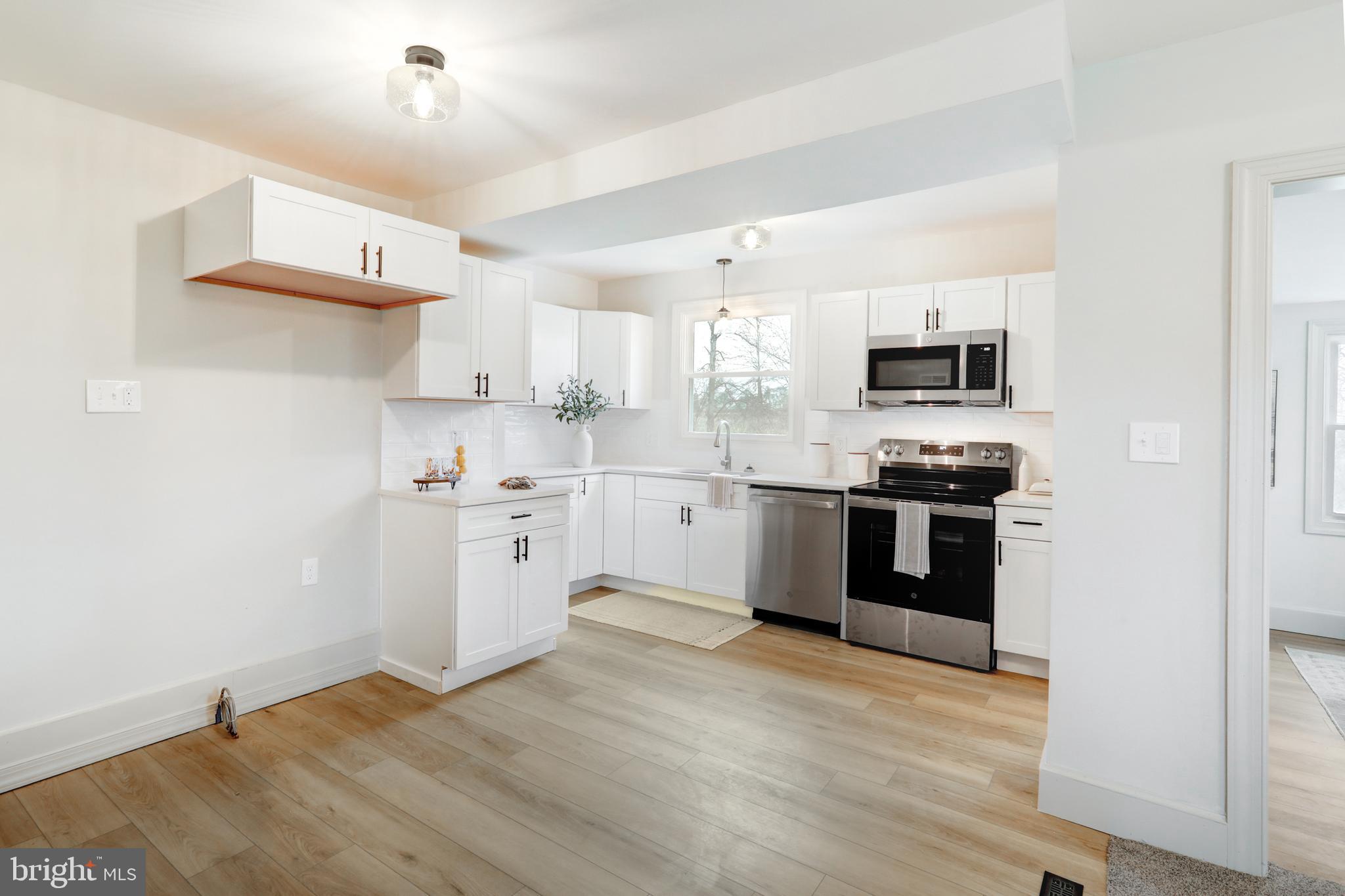 GREENBRIAR ROAD - Residential