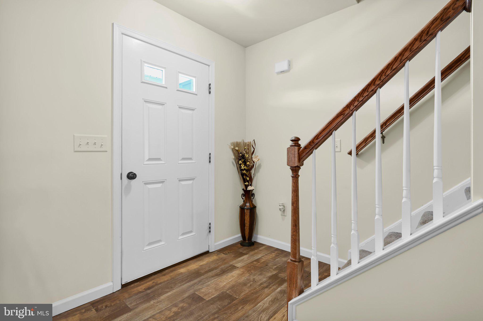 CREEKSIDE - Residential