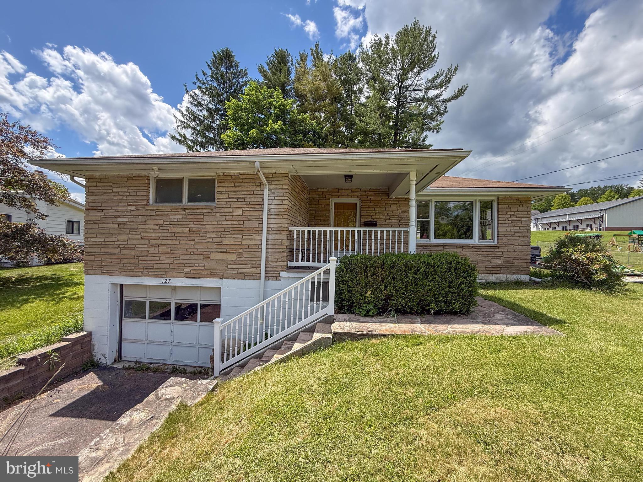 MT LAKE PARK - Residential