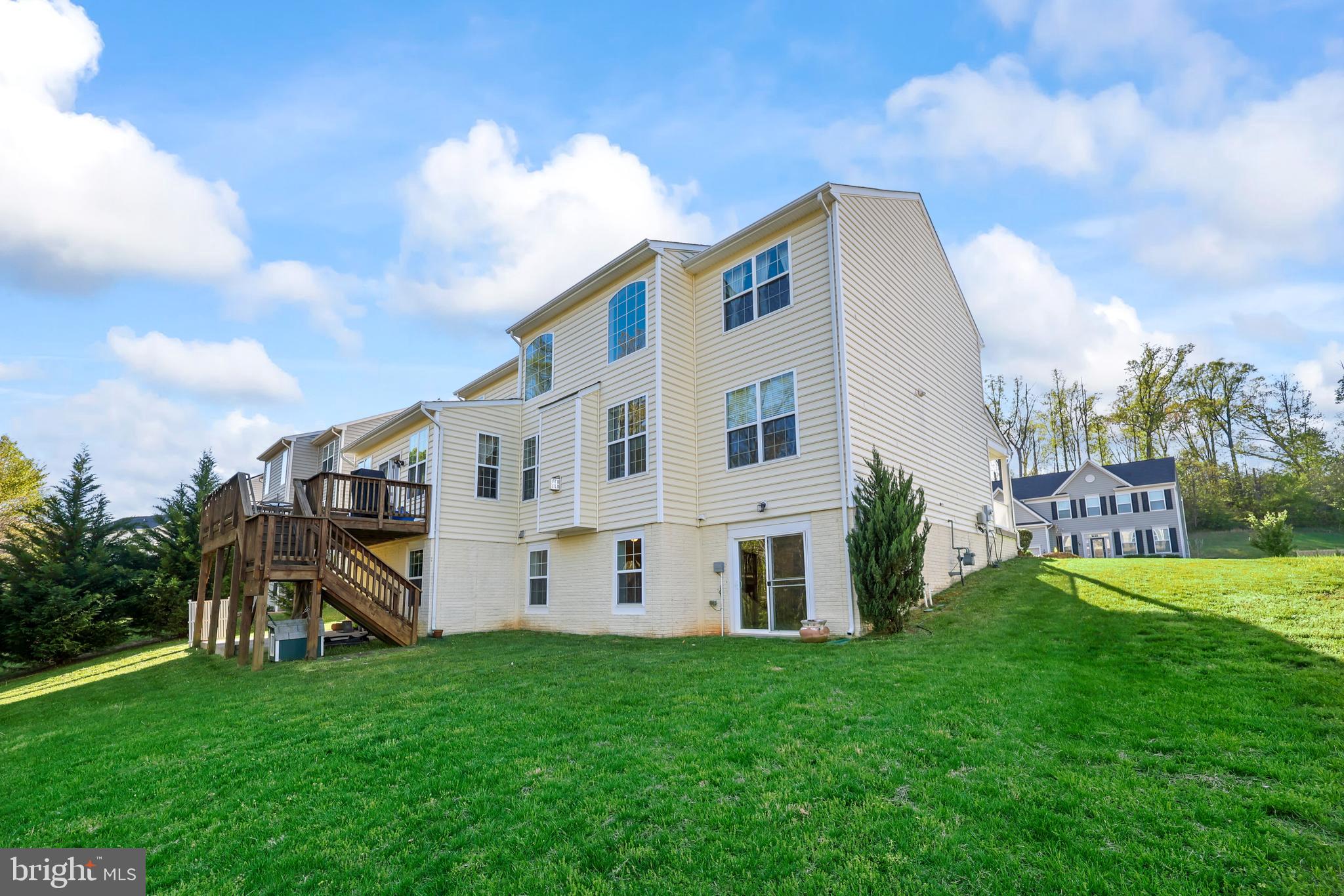 LEELAND STATION - Residential