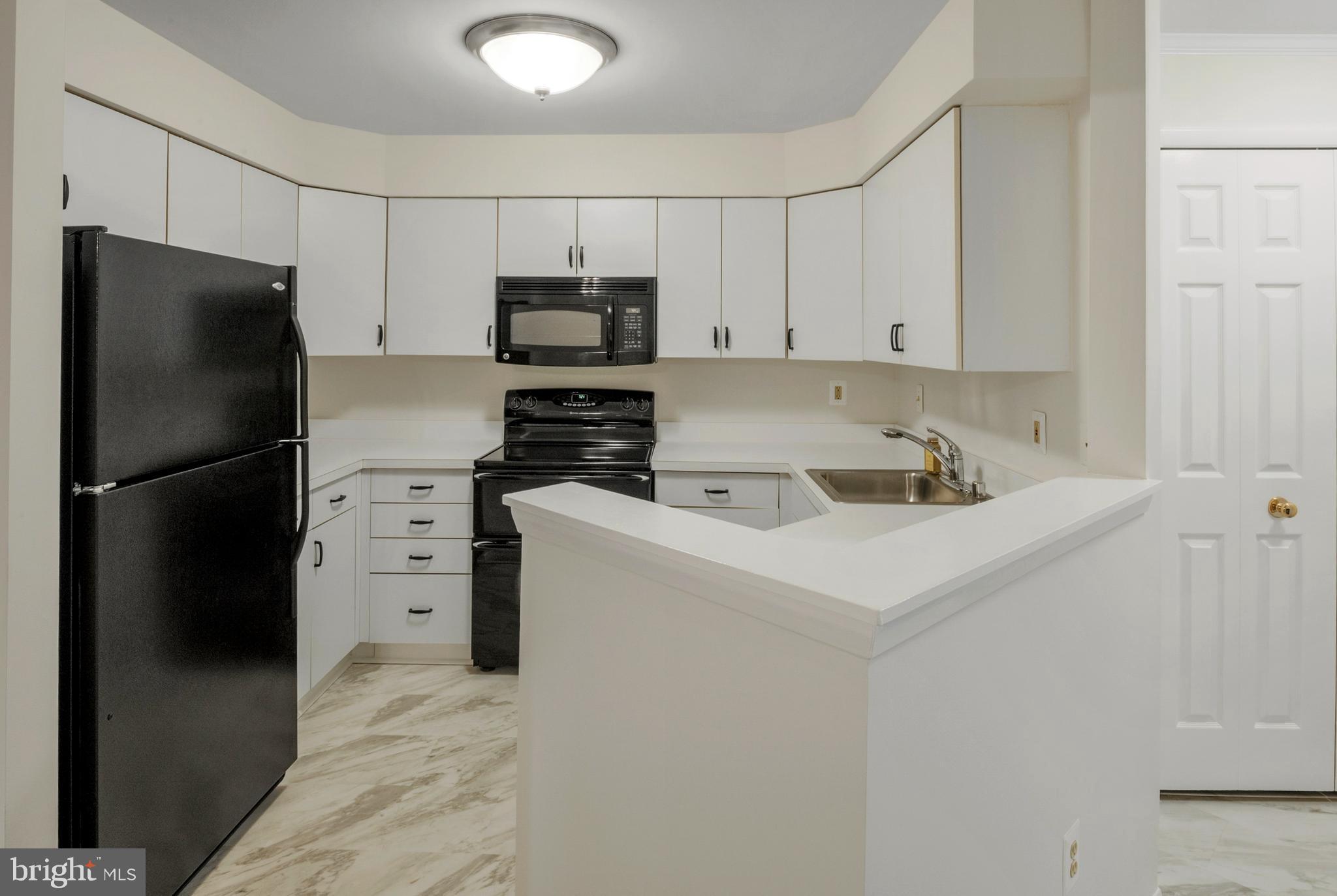 WOODLAND VILLAGE - Residential