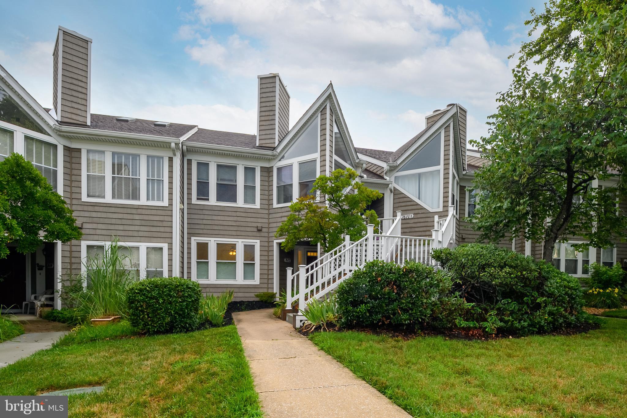 WOODLAND VILLAGE - Residential