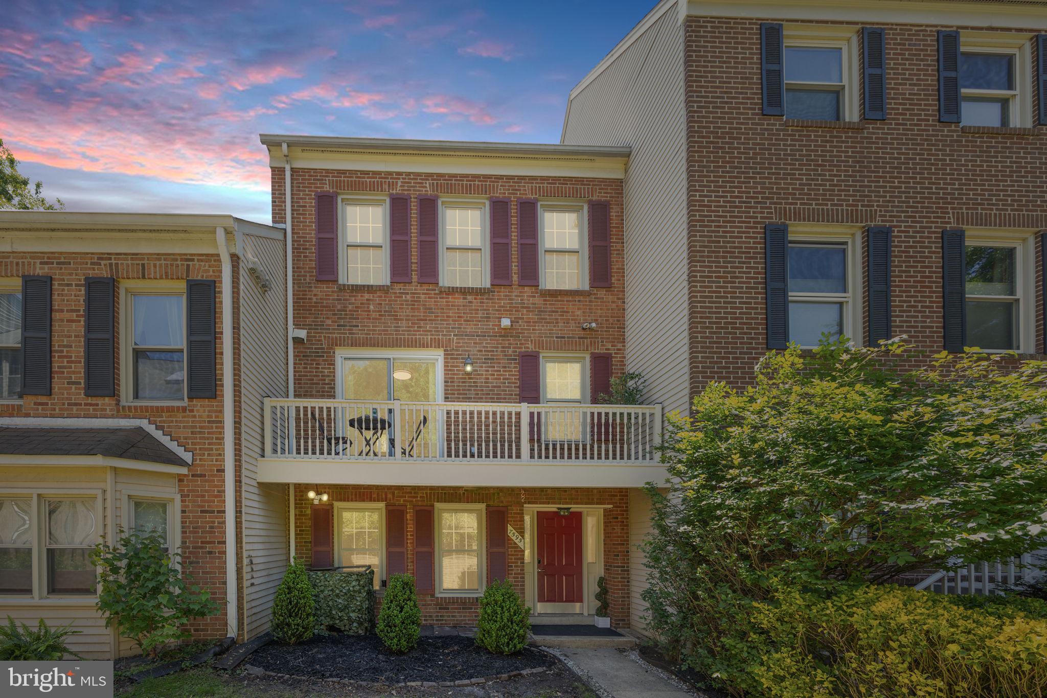 YACHT CLUB AT SEQUOIA VILLAGE - Residential