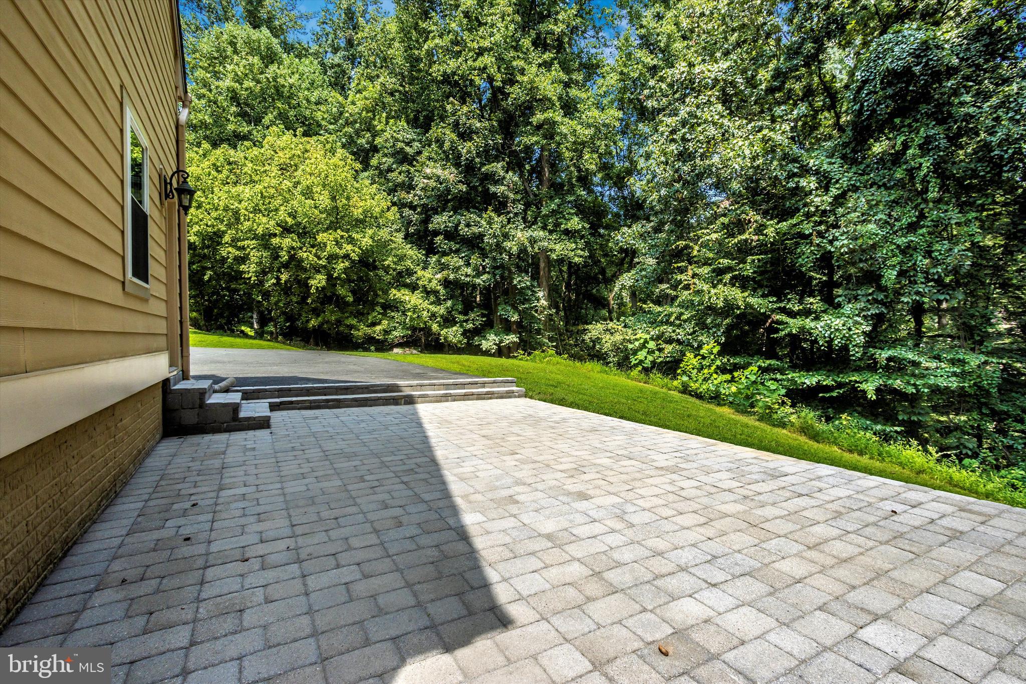 DARNESTOWN OUTSIDE - Residential