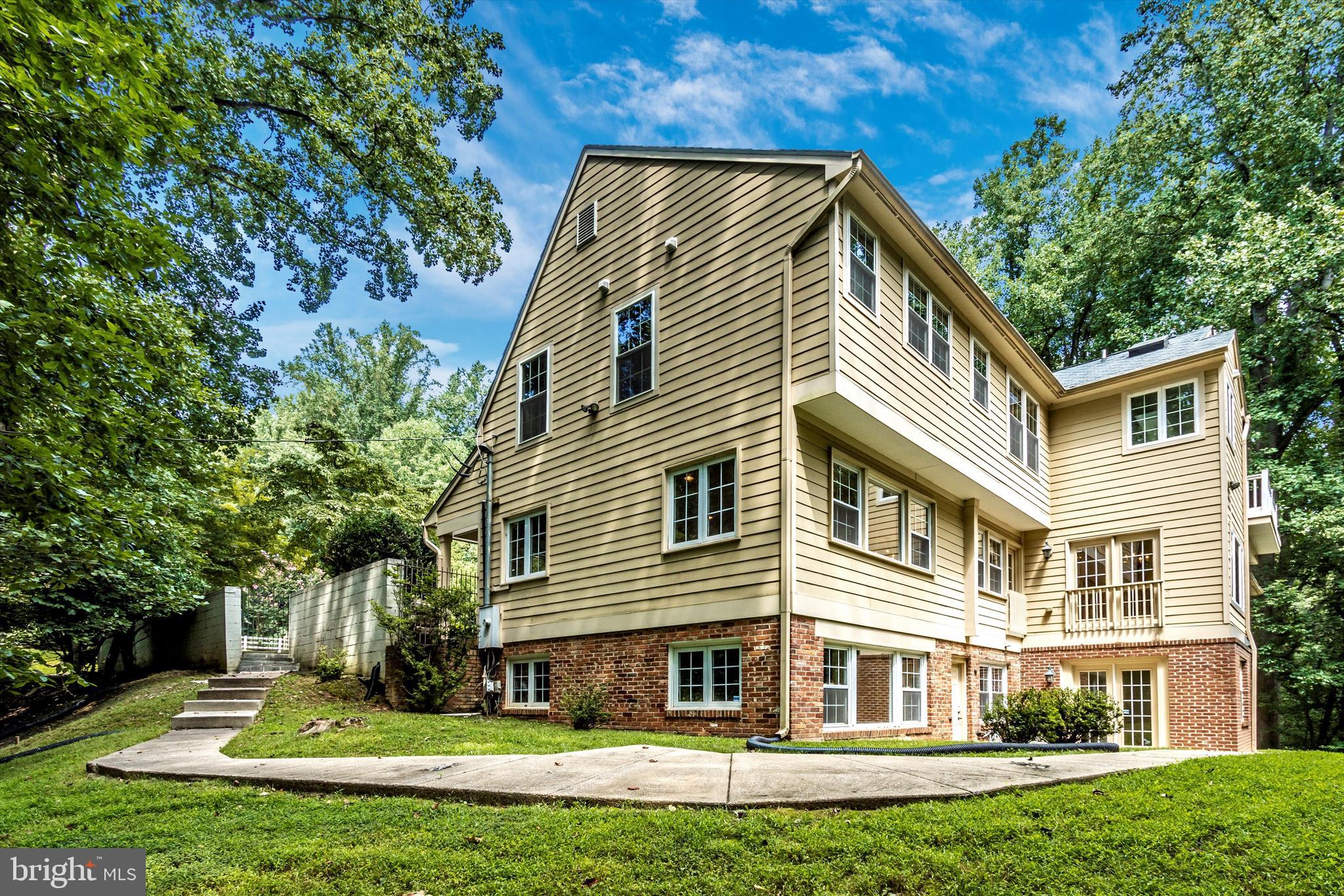 DARNESTOWN OUTSIDE - Residential