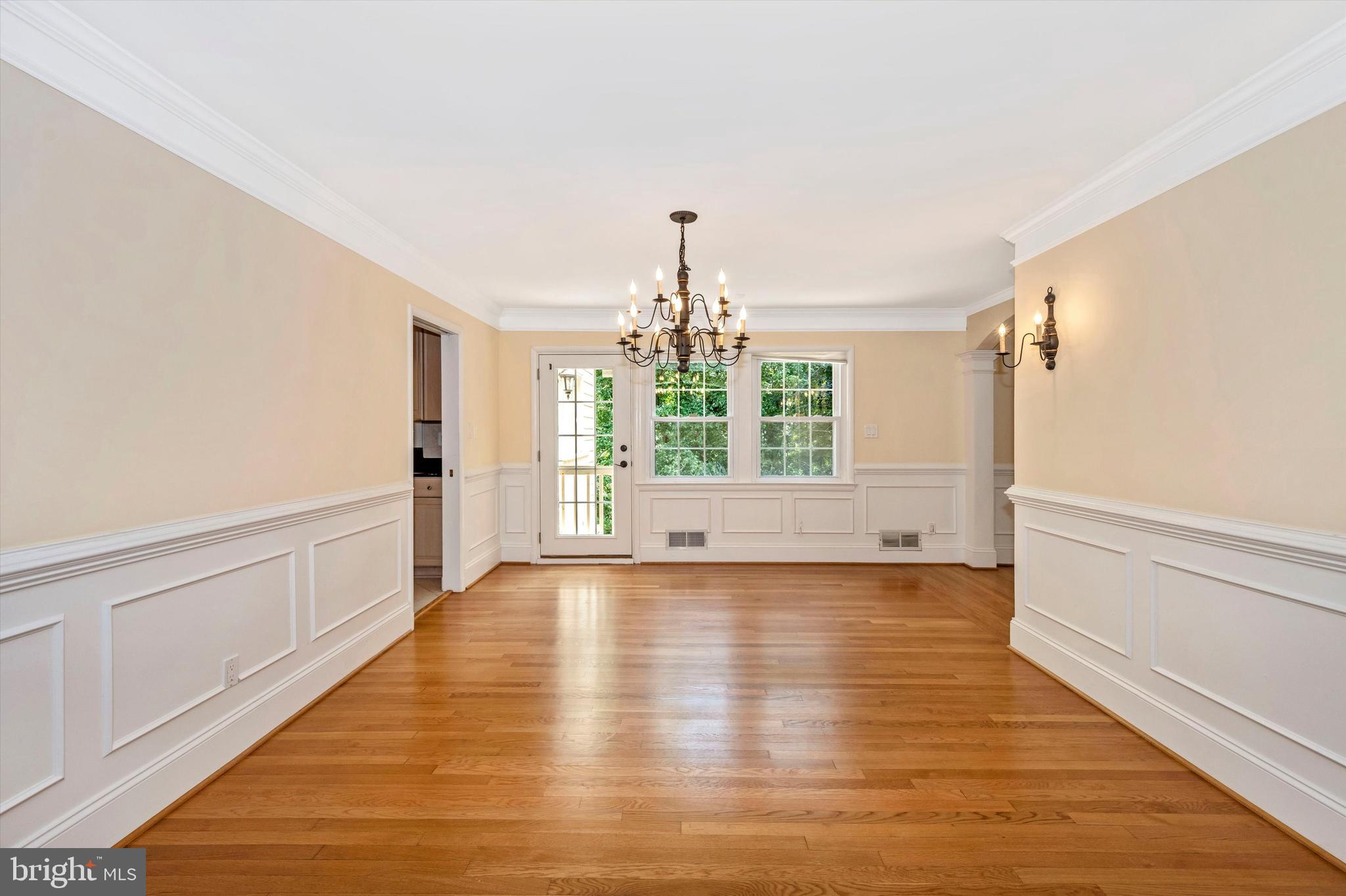 DARNESTOWN OUTSIDE - Residential