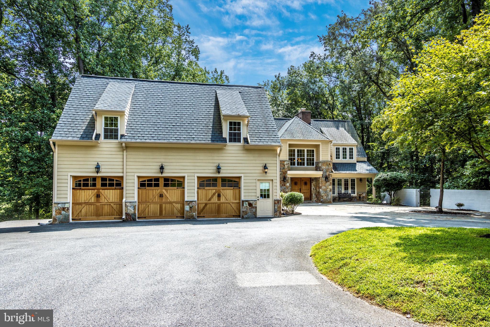 DARNESTOWN OUTSIDE - Residential