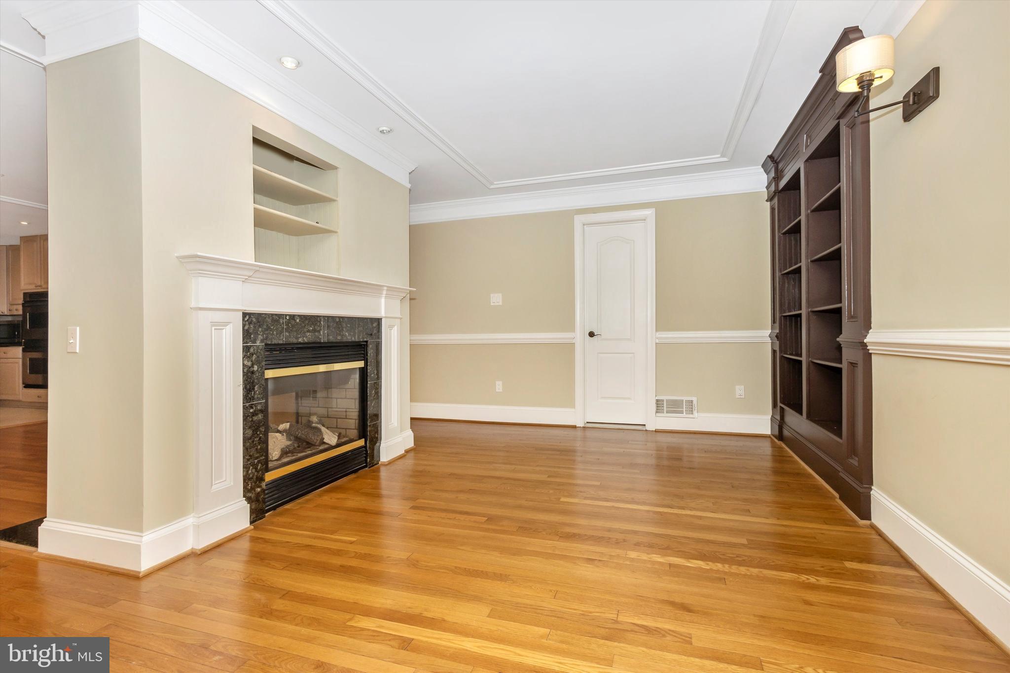 DARNESTOWN OUTSIDE - Residential
