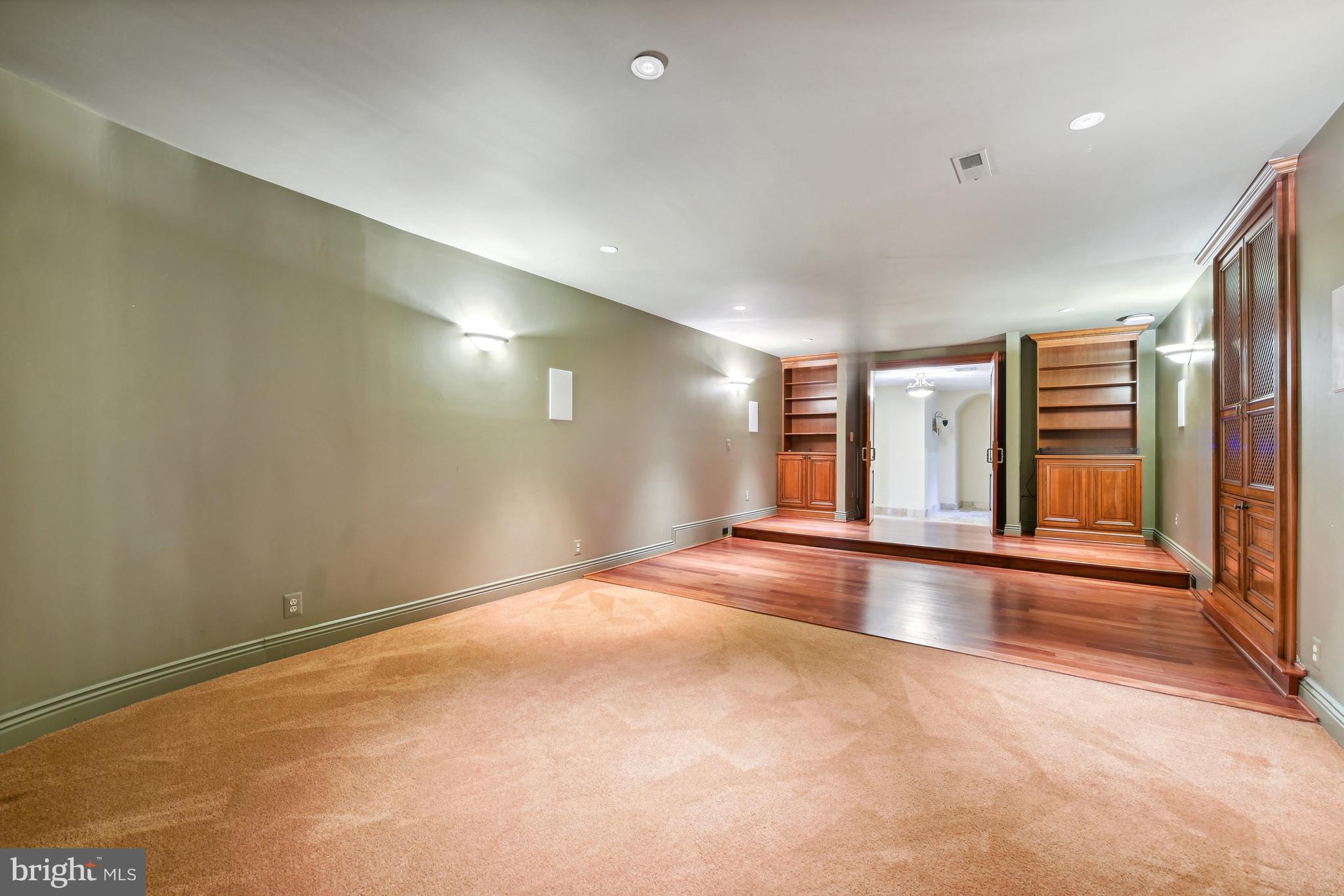 THE RESERVE - Residential
