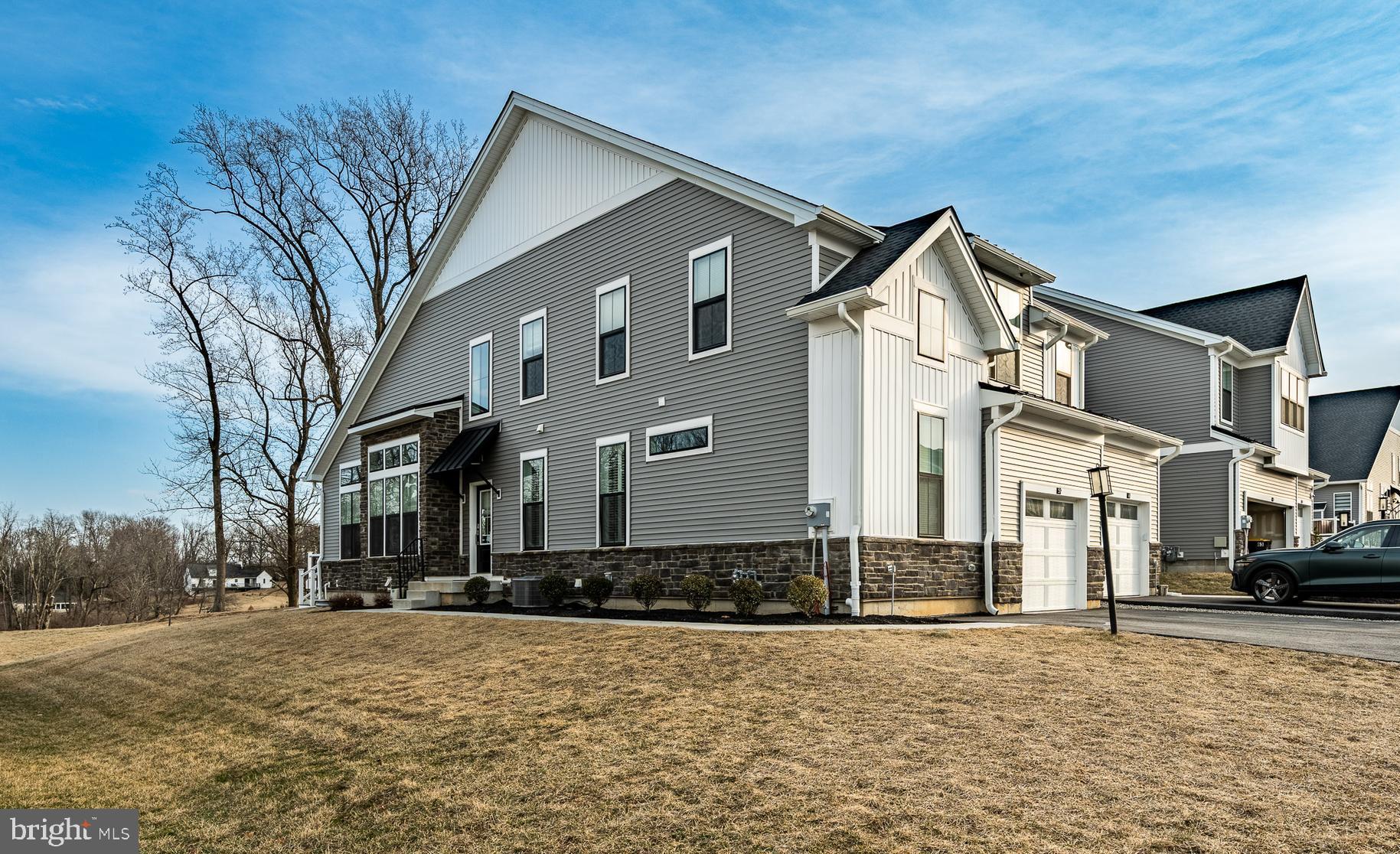 RESERVE AT CENTER SQUARE - Residential