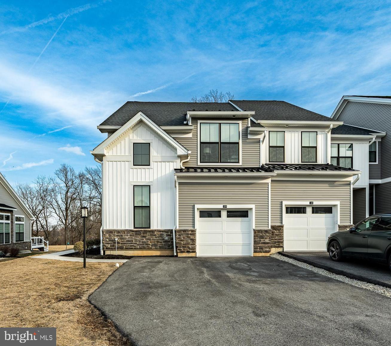 RESERVE AT CENTER SQUARE - Residential