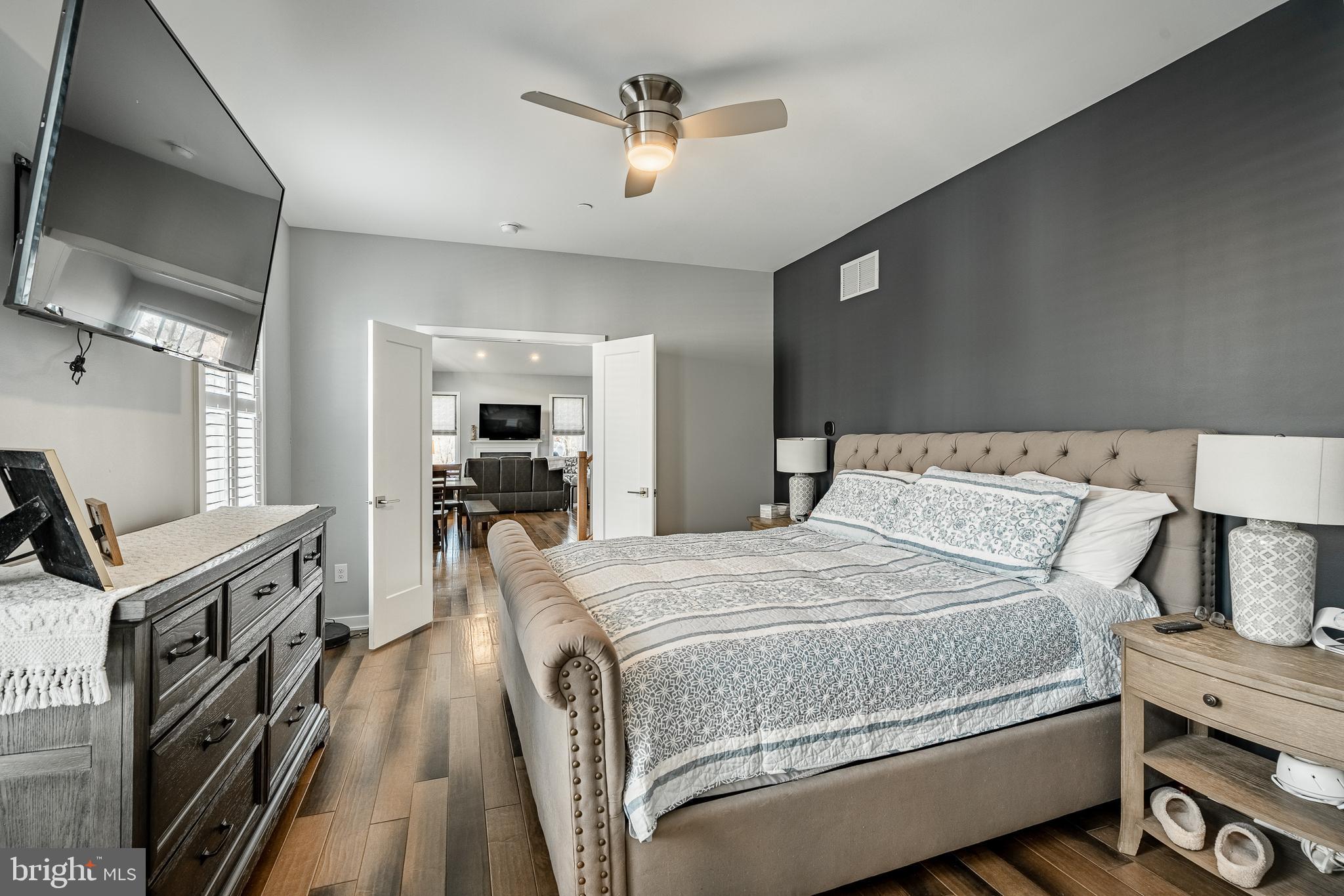 RESERVE AT CENTER SQUARE - Residential